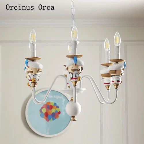 Karikatür Yaratıcı LED Kralın Avize Erkek ve Kız Yatak Odası çocuk Odası Lamba Amerikan Renkli Reçine Bebek Avize