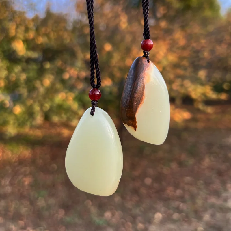 Imitation Xinjiang Hetian Jade Seed Material with Leather Raw Stone Pendant Natural Afghan Green White Jade Necklace Pendant Jew