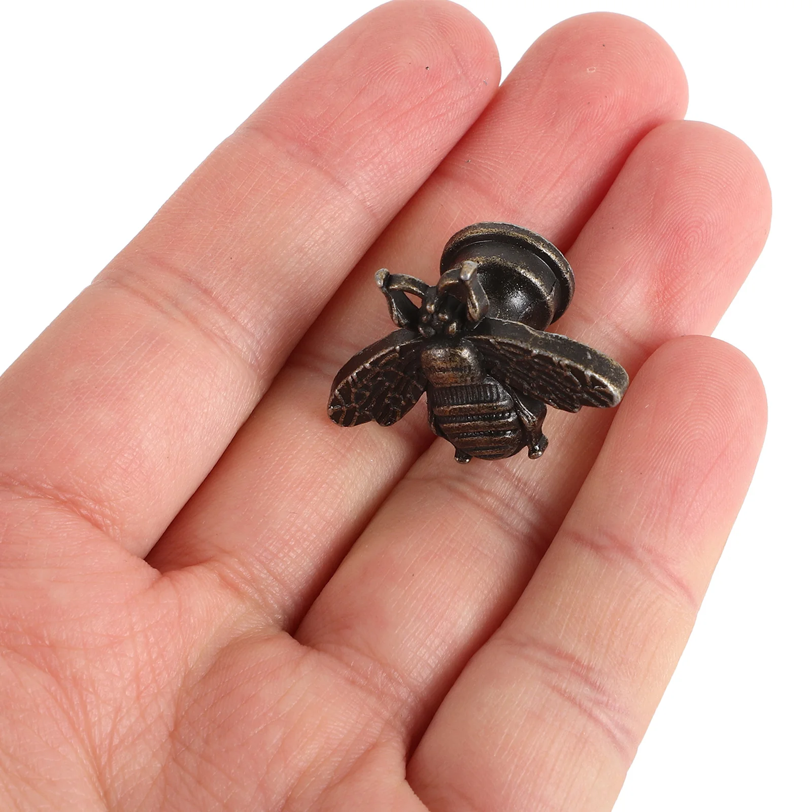 

20pcs Bee Cabinet Knobs Metal Drawer Pulls Vintage Bee Shape Handles For Dresser Cupboard Bathroom Furniture Single Hole