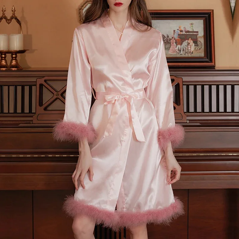 qq34New الساتان ريشة المرقعة العروس وصيفه الشرف الجلباب مثير كيمونو البشكير ثوب ملابس خاصة غير رسمية الملابس الداخلية الحميمة الإناث ليلة