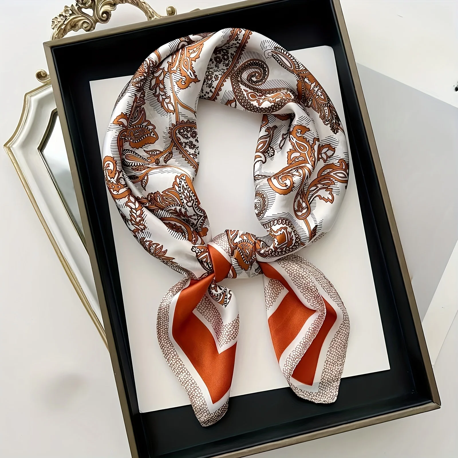 البوهيمي نمط بيزلي الأزهار طباعة المرأة ساحة وشاح حريري الساتان رئيس التفاف تصميم الأوشحة باندانا الحجاب منديل