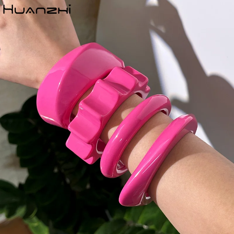 

HUANZHI Romantic Pink Irregular Geometric Wide Resin Bracelet Heterotypic Personalized Charm Y2K Bangles Jewelry for Women