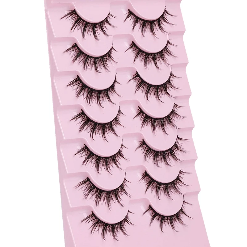 コミックブラックステムの尖った超ふわふわつけまつげ7ペア。毎日のメイクに適しており、目元の輝きを高めます。