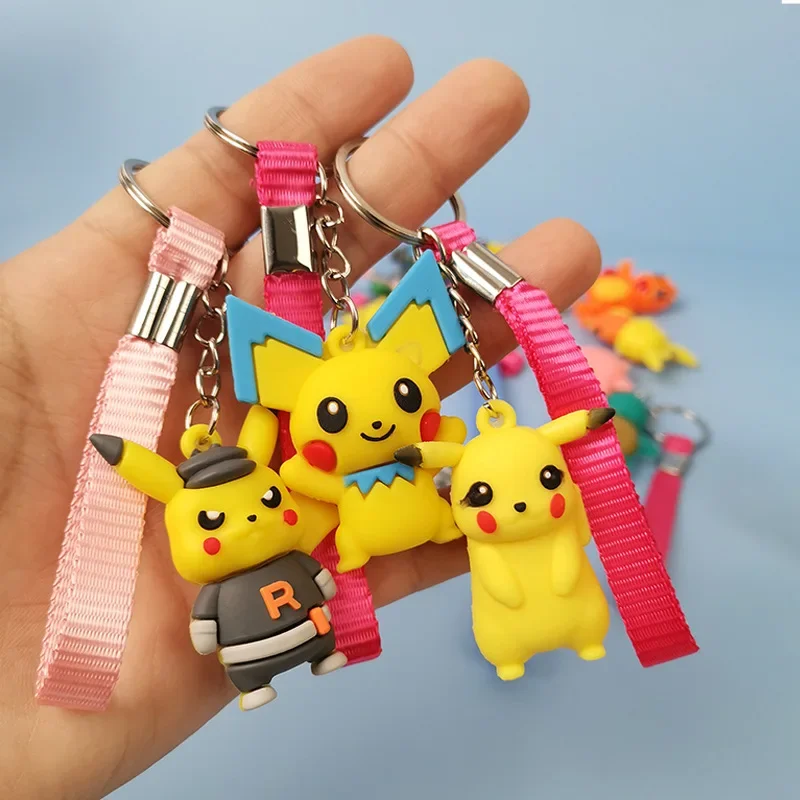 24 Stil Pokemon Schlüssel bund zufällige Box Kawaii Pikachu Schlüssel ringe niedlichen Action figuren Modell Vermutung sbox für Kinder Spielzeug Geschenke Anhänger