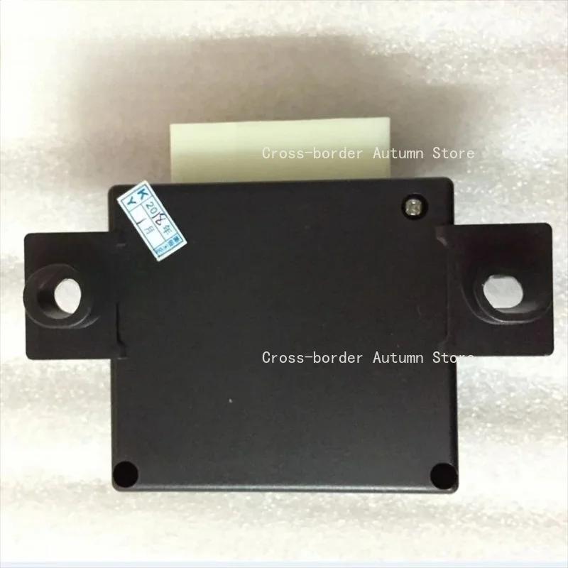 24V Wiper Motor Relay 21N6-01272 21N6-01270 Compatible with Excavator R110-7 R210-7 R225-7 R300-7