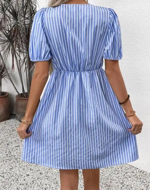 

Summer 2025 Romantic Retro Stripe Printed Dress Round Neck Bow Hollow Decoration Bubble Sleeves Solid Color A-Line Women's Dress