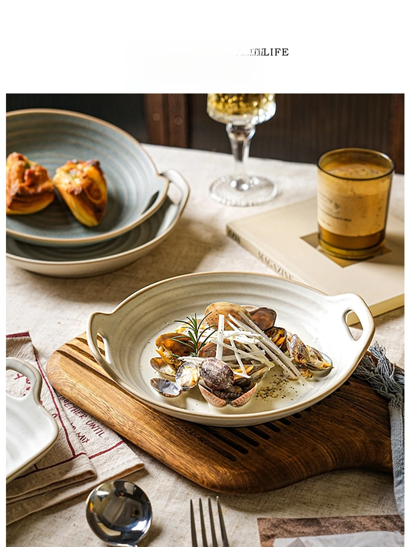 

Термостойкая круглая тарелка Tlife Nature Cerc с двумя ручками в западном и японском стиле для сервировки стола