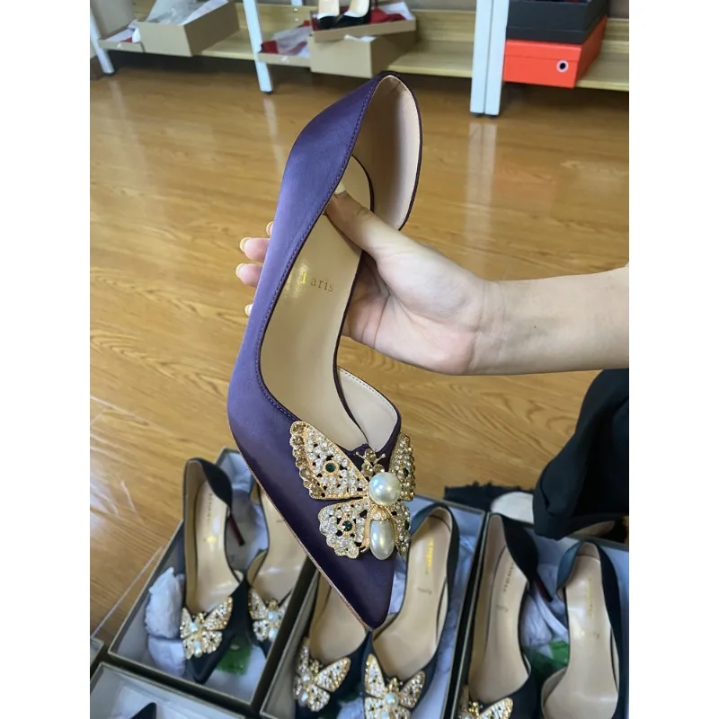 Satin hollow butterfly buckle high heels professional V-mouth stiletto wedding shoes French patent leather women's single shoes