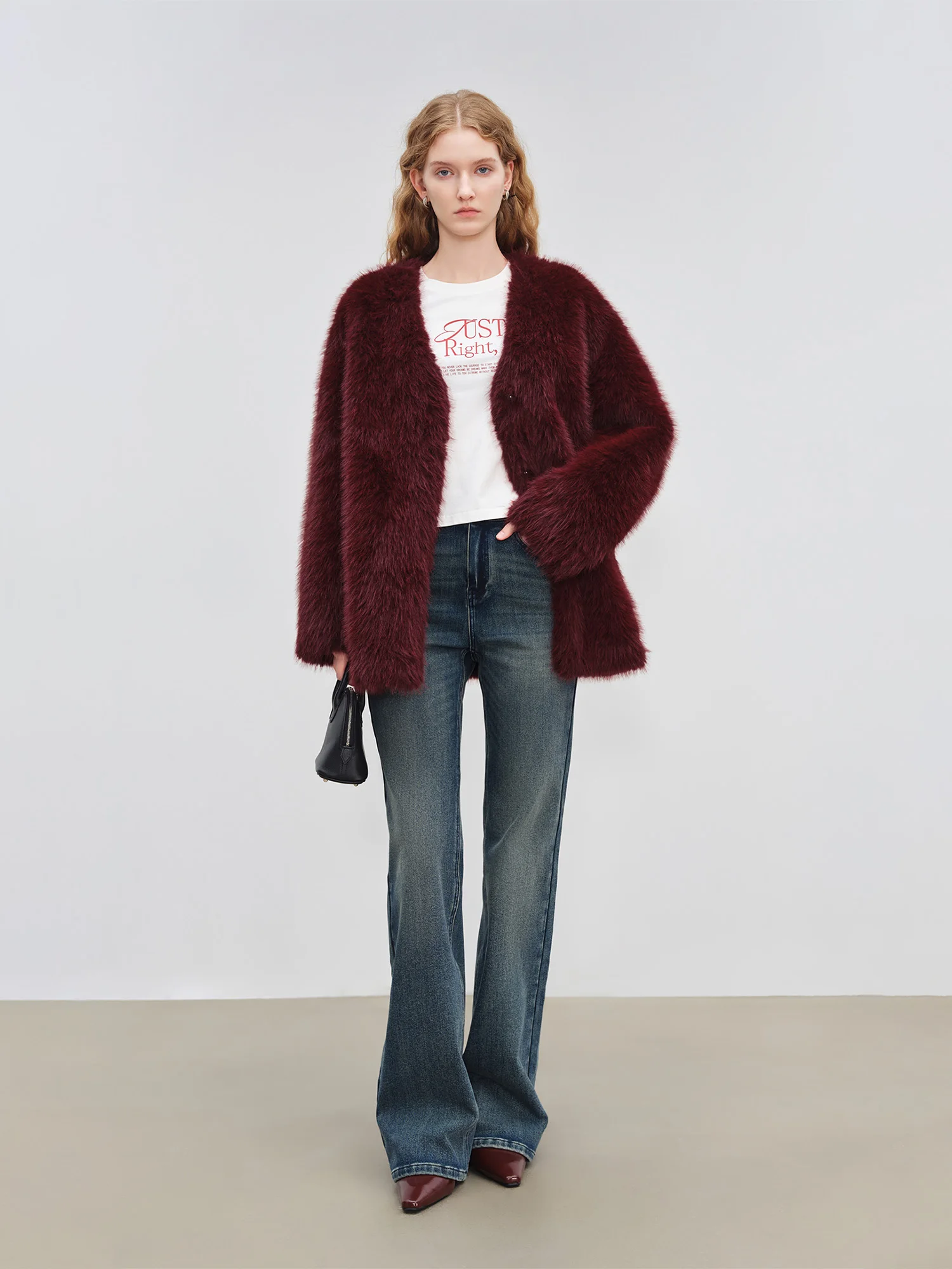 ZIQIAO سترات نسائية من الفرو الصناعي باللون العنابي للعام الجديد لشتاء 2025 نمط جديد من فرو الثعلب الصناعي معاطف قصيرة مزاجية بسيطة #3