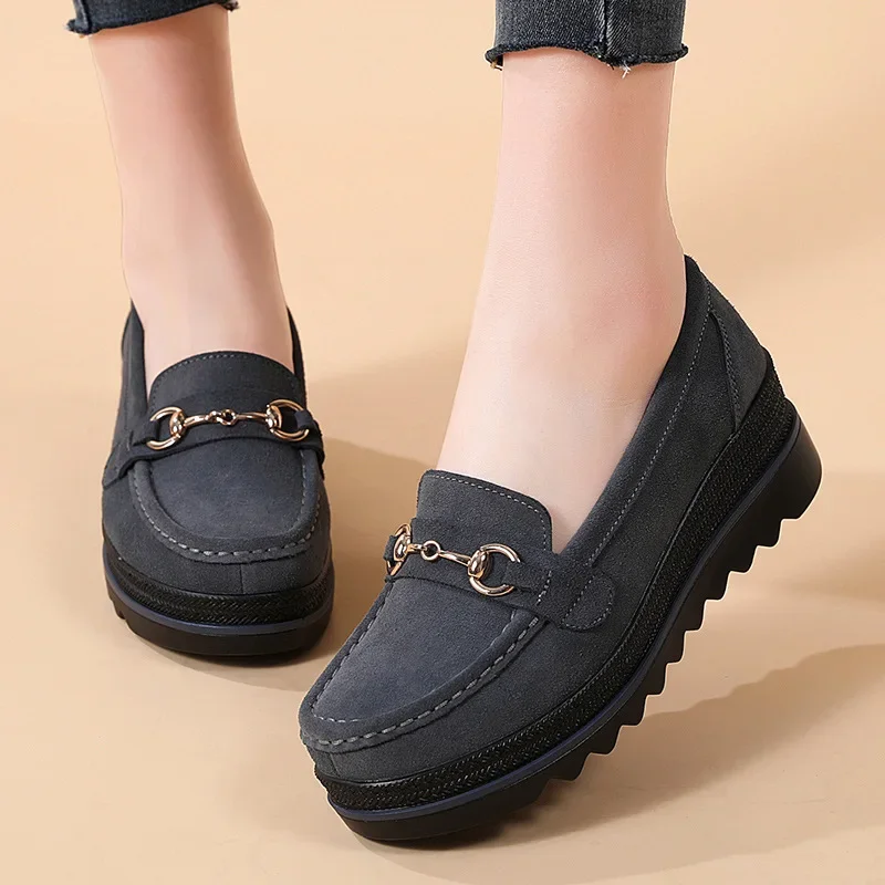 High Quality Women Shoes Light Comfort Flas Platform Shoes Metal Buckle Casual Mother Shoes Wedge Women Loafers