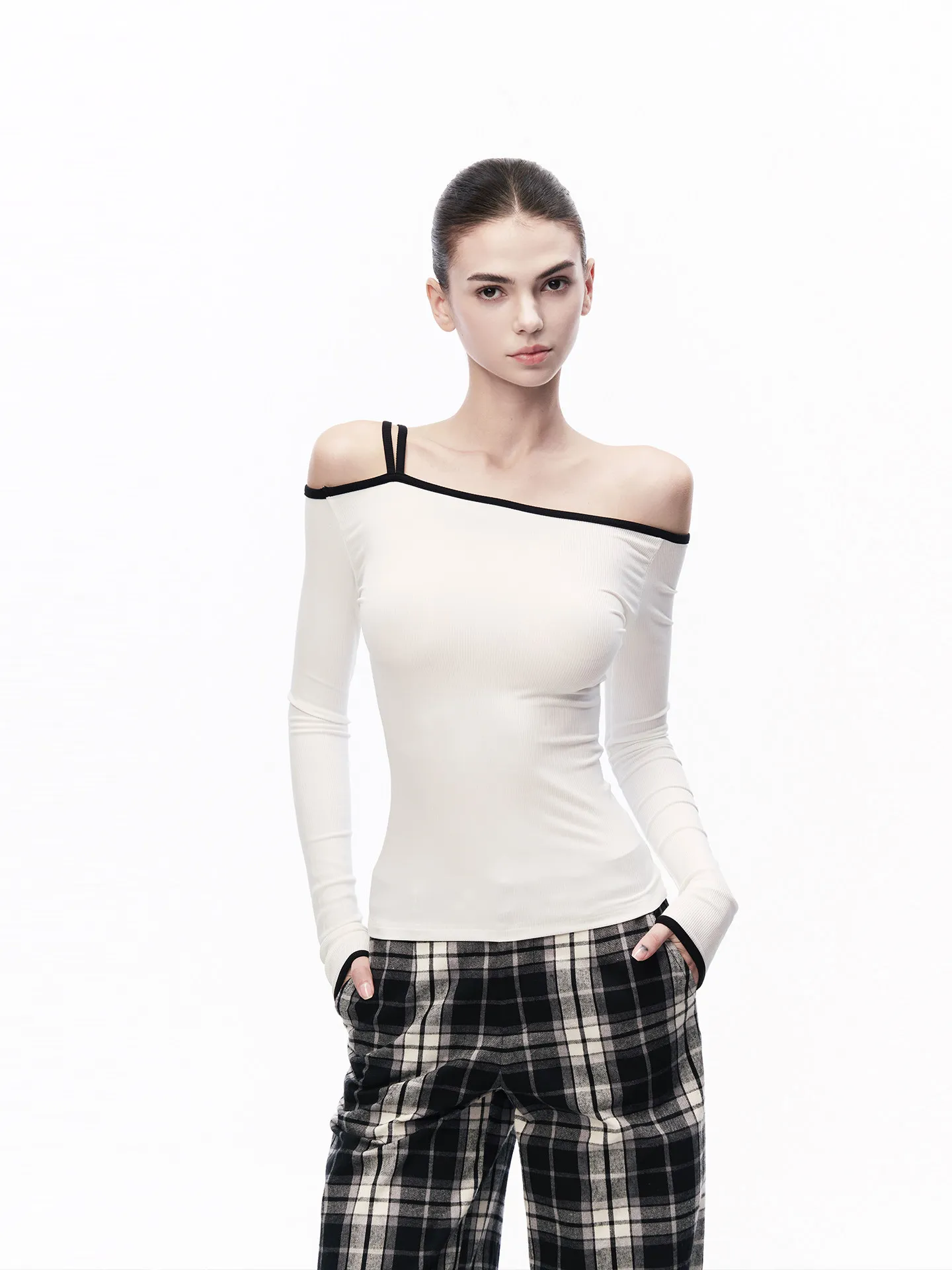 

Белая футболка с эффектом похудения, на одно плечо, с длинным рукавом, для женщин, осенне-зимняя, модная, базовый слой, в стиле American Hot Girl