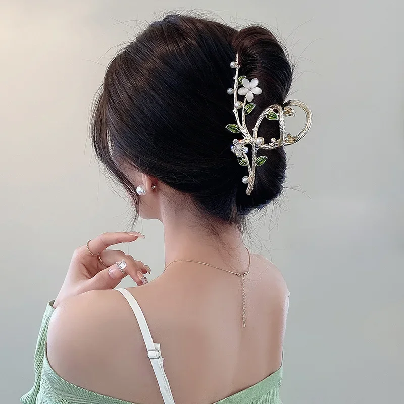 

Faux Pearl Decor Flower Design Hair Claw Boho