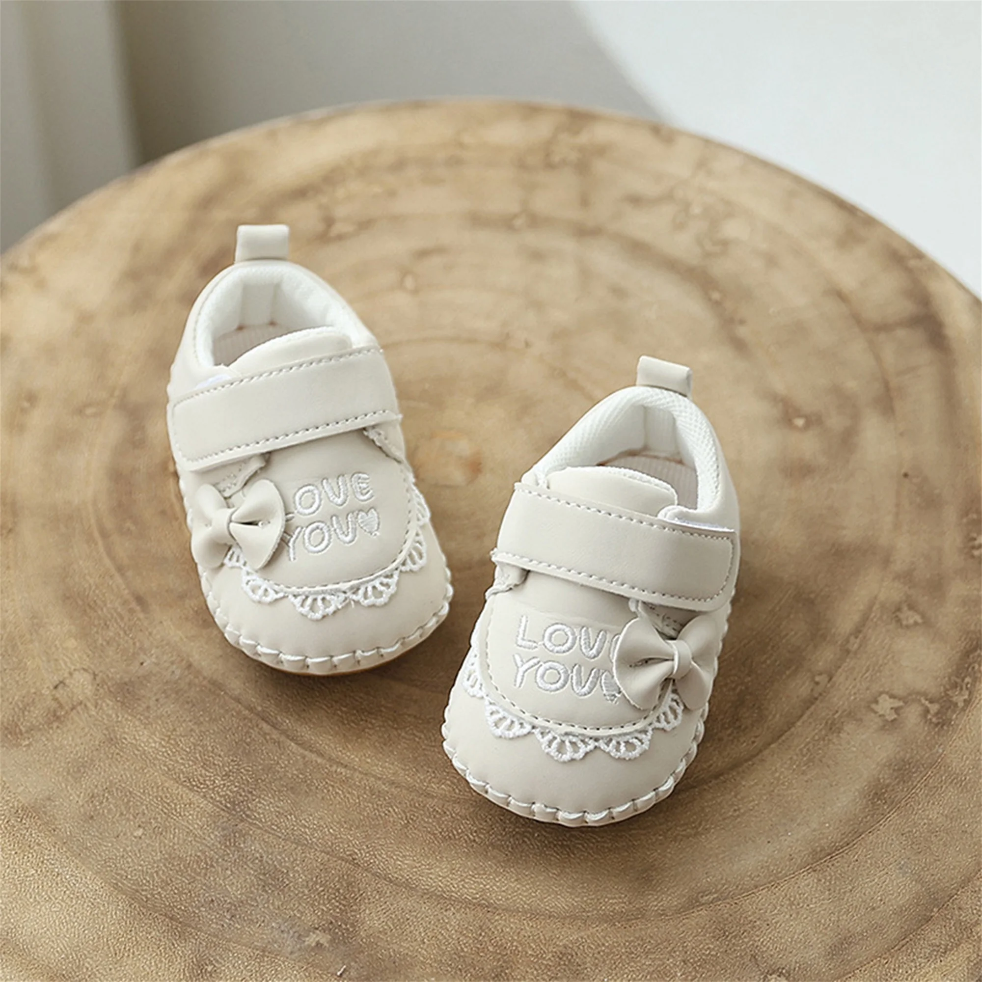 幼児女の子用キラキラスパンコールメリージェーンシューズグリッターボウノット滑り止めファーストウォーカーシューズ幼児プリンセス用