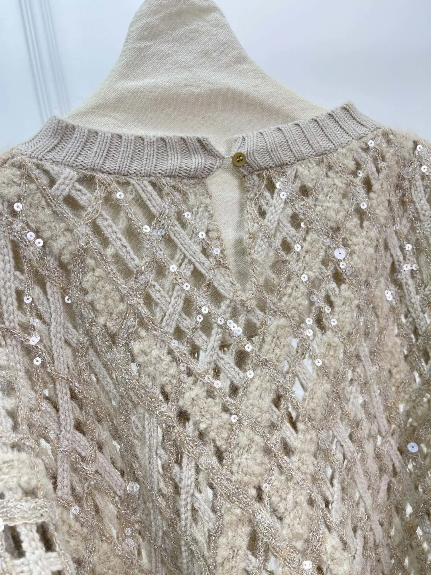 Autumn And Winter High Quality Sequined Round Neck Hollow Knit Sweater Solid Color Women'S Tops