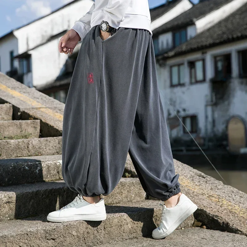 

Male Solid Color Wide Leg Pants Harajuku Jogging Trousers 2025 Autumn Winter Men Polar Fleece Pants Men Velvet Retro Harem Pants
