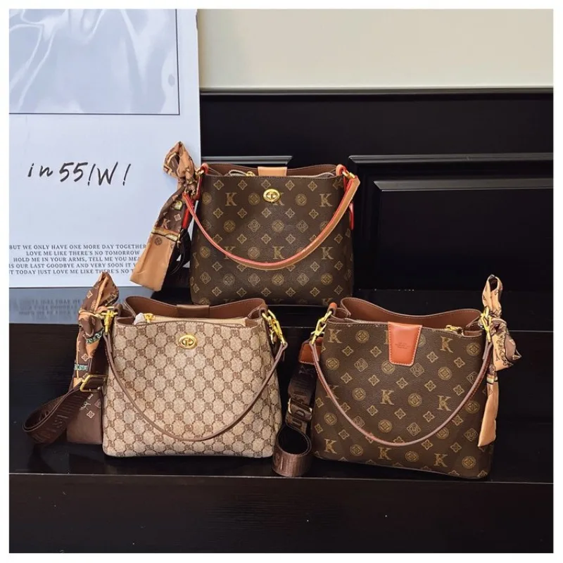 

Classic Designer Diaper Bag Ladies Simple Minimalist Handbag Leather Crossbody Shoulder Purse Tote Shopper Commuter Trendy