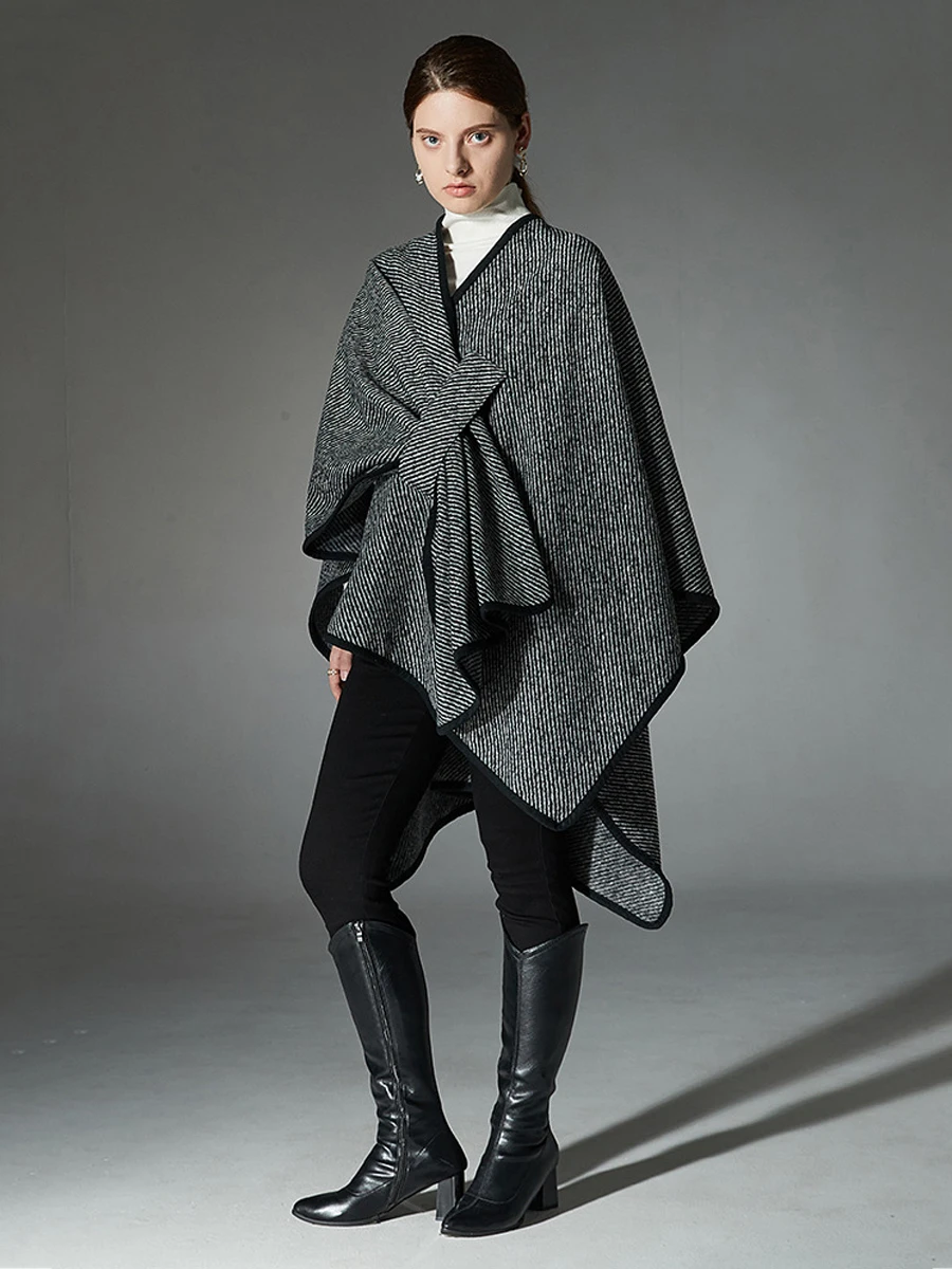 Simple Noble Black Stripes Comfort Wool Blends Coat Cape Fashion Versatile Autumn Winter Women Cloak Outerwear Loose