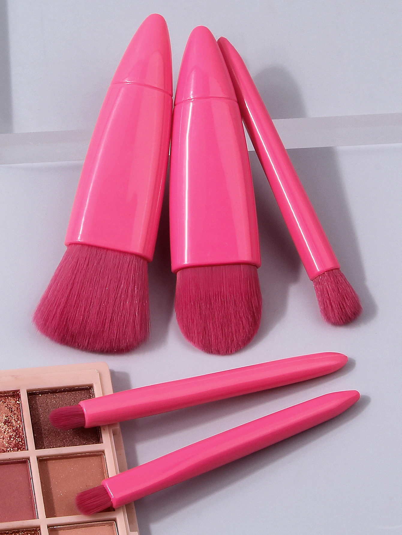 Ensemble de pinceaux de maquillage de taille de voyage, 5 pièces, Mini pinceaux de maquillage, petit Kit de pinceaux cosmétiques à fonction complète avec étui et miroir