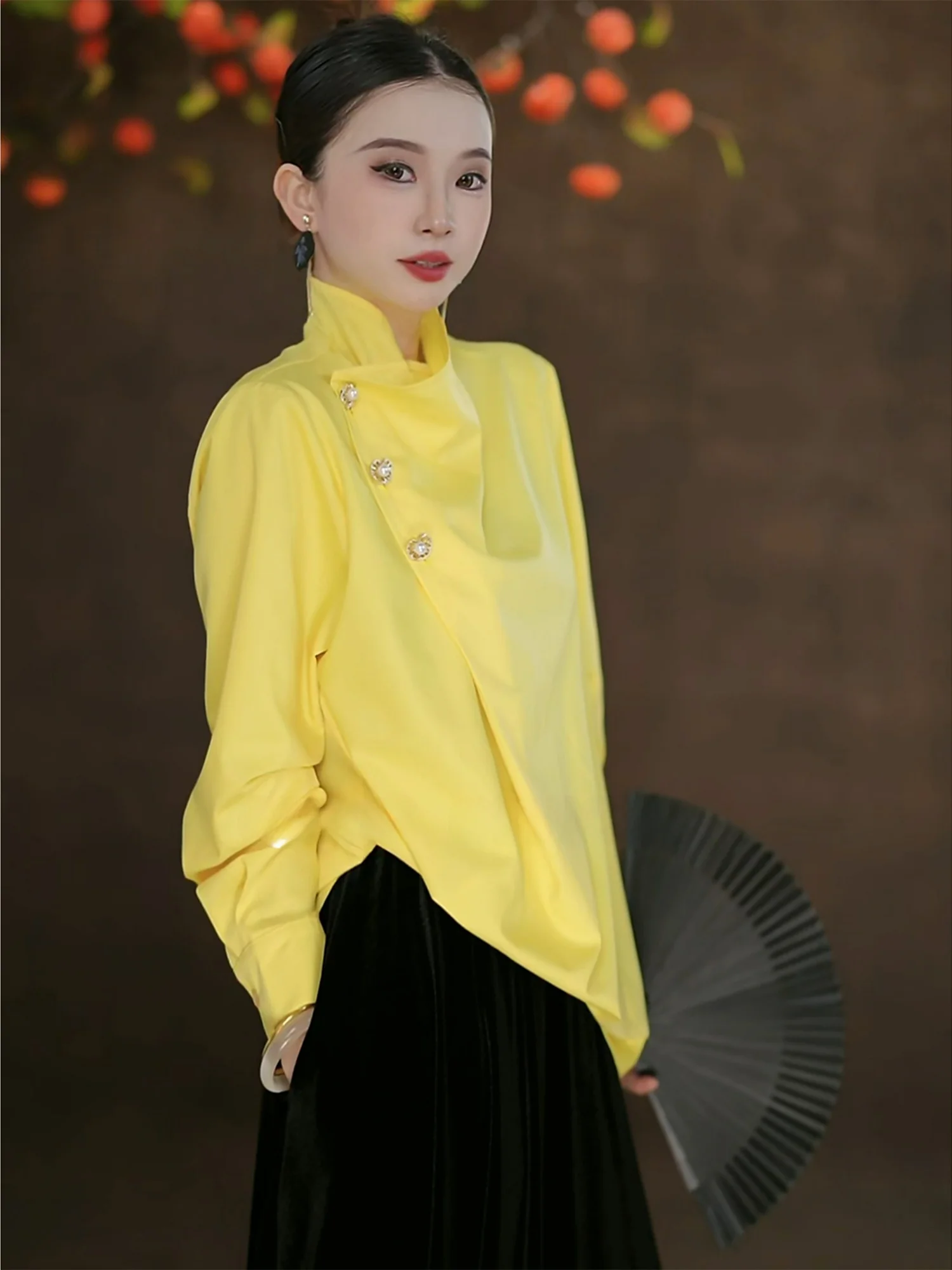 

Женская блузка Ele: уникальный дизайн, роскошный вид, весенняя мода, омолаживающий эффект, длинный рукав, из ацетатного волокна, свободный крой, воротник-стойка