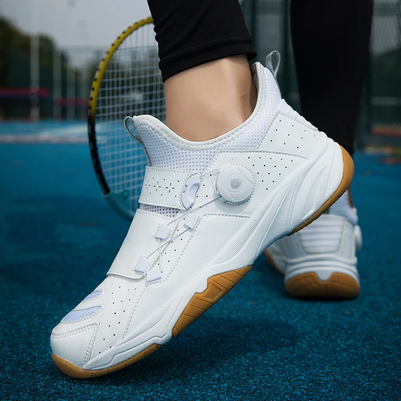 Professional badminton shoes, anti-skid and wear-resistant tennis shoes, breathable and super light lovers, rubber soled sneaker