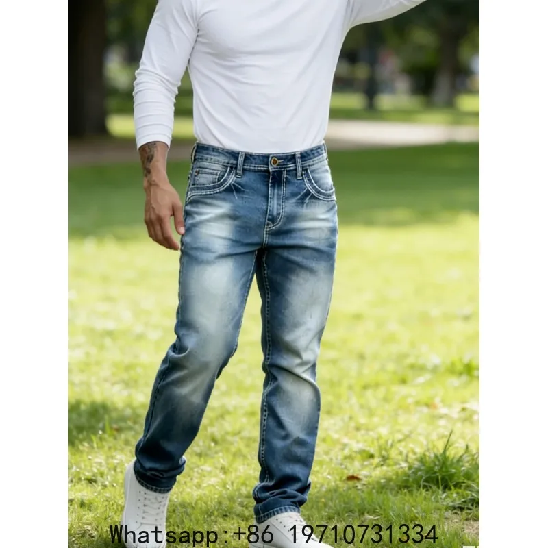 Plus-size simple light blue straight-leg jeans, comfortable and stretchy, men's plus-size business casual versatile long pants