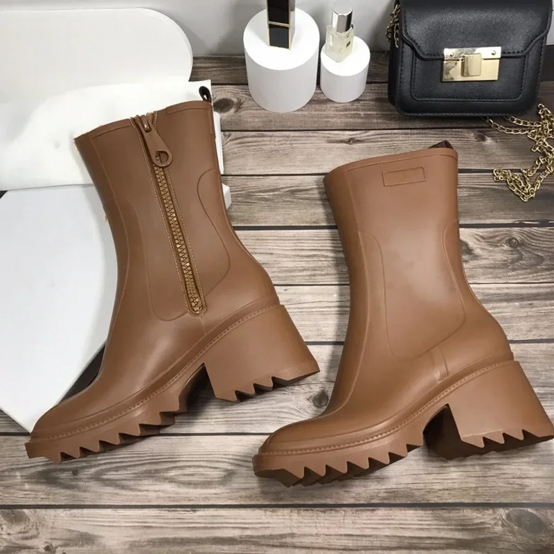 Chunky Heel wysokość zwiększenie krótkie buty kostki pcv Rainboots 2021 marka Runway kobiety gruba podeszwa buty motocyklowe dla kobiet