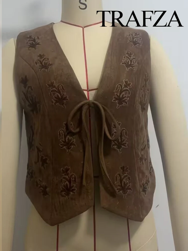 

TRAFZA Women New Fashion Versatile Embroidered Velvet Texture Effect Vest Female Autumn Elegant 2 Color V-neck Lace-up Waistcoat