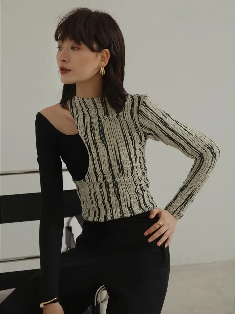 

French Style Collarbone Revealing Sexy Top for Women, Design Sense Splicing, Niche Elegant and Slimming Bottom Shirt