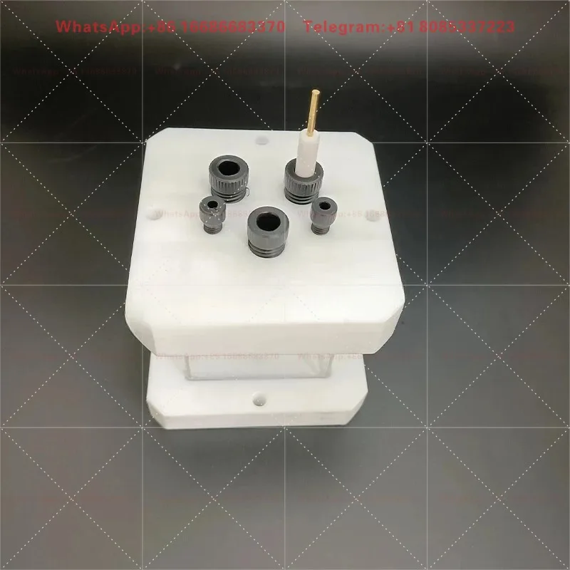 Optical square quartz electrolytic cell with sealed three electrode cover and high transmittance