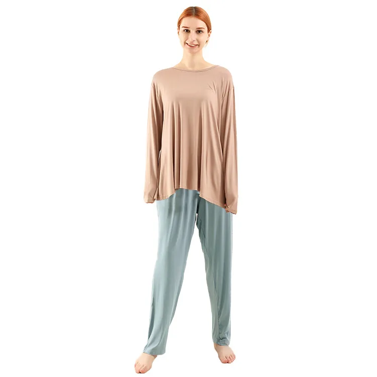 @skin color top + aqua blue pants