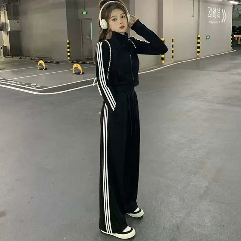 Fashionable casual zipper striped set 2024 new autumn and winter Hong Kong style sportswear two-piece set trendy