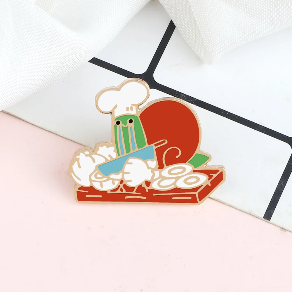 Funny Snail Chef Brooch for Kids Friends Cartoon Animal Cute Japanese Style Enamel Pins Bag Denim Lapel Pin Fashion Jewelry Gift