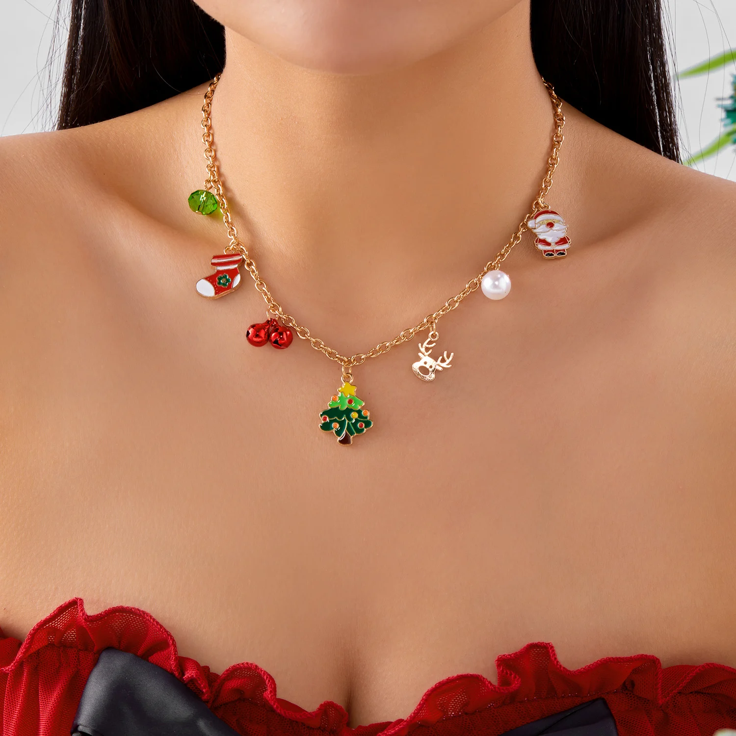 

Christmas Gold Color Metal Chain Necklace For Women Xmas Tree Santa Claus Elk Bell Snowman Pendant Choker Versatile Jewelry Gift
