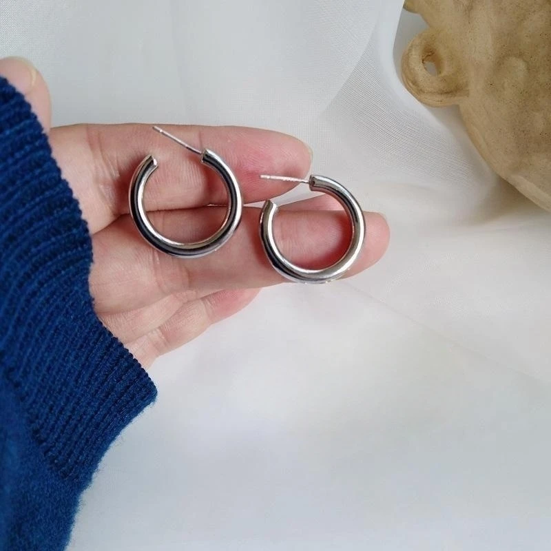 New Silver Color Empty Tube C-Typed Drop Earrings for Women Minimalism Smooth Metal Geometry Jewelry Valentine's Day Girl Gift