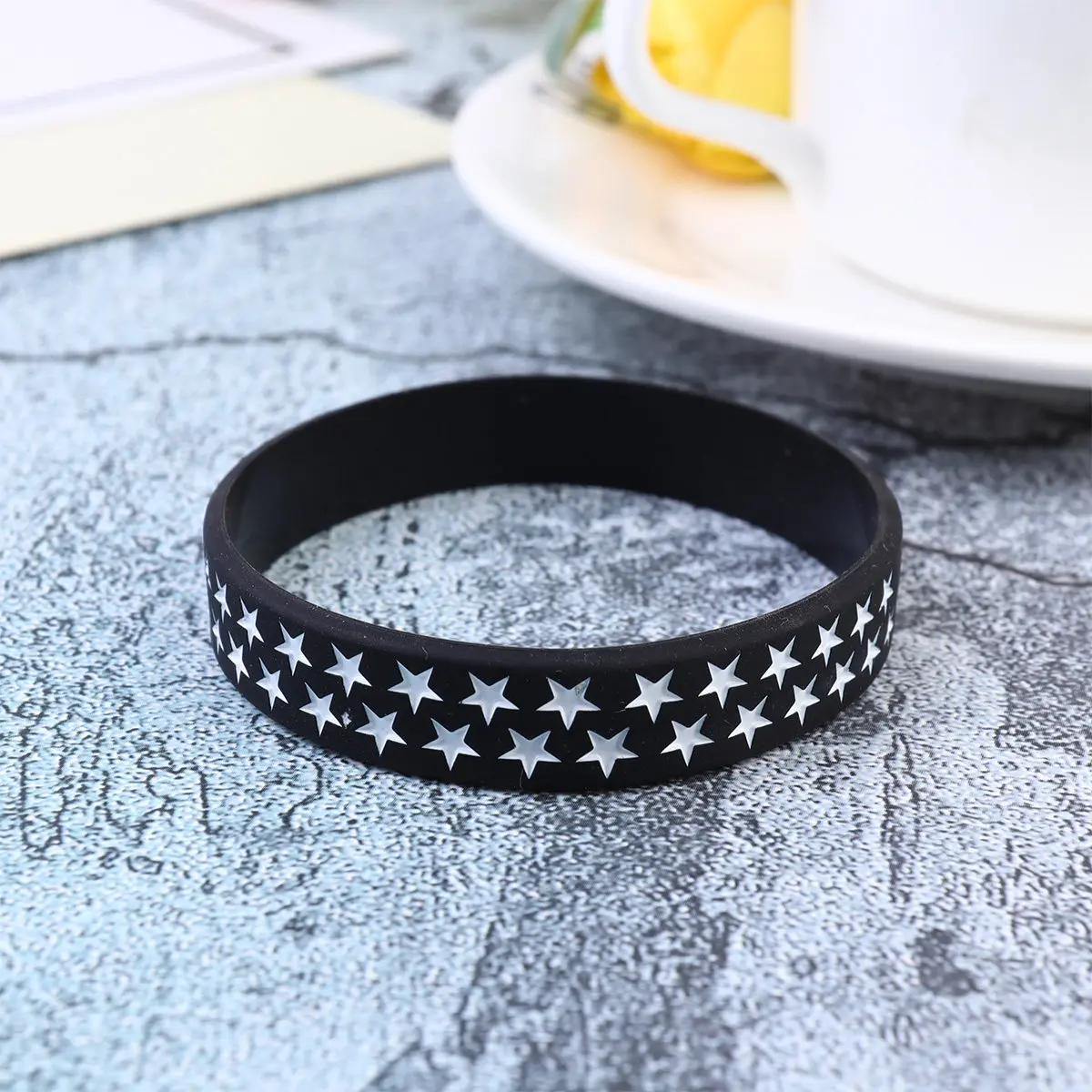 

2Pcs American Independence Day Memorial Wristband Red Flag Wristband Patriotic Bracelet for Women Men Presidential Election