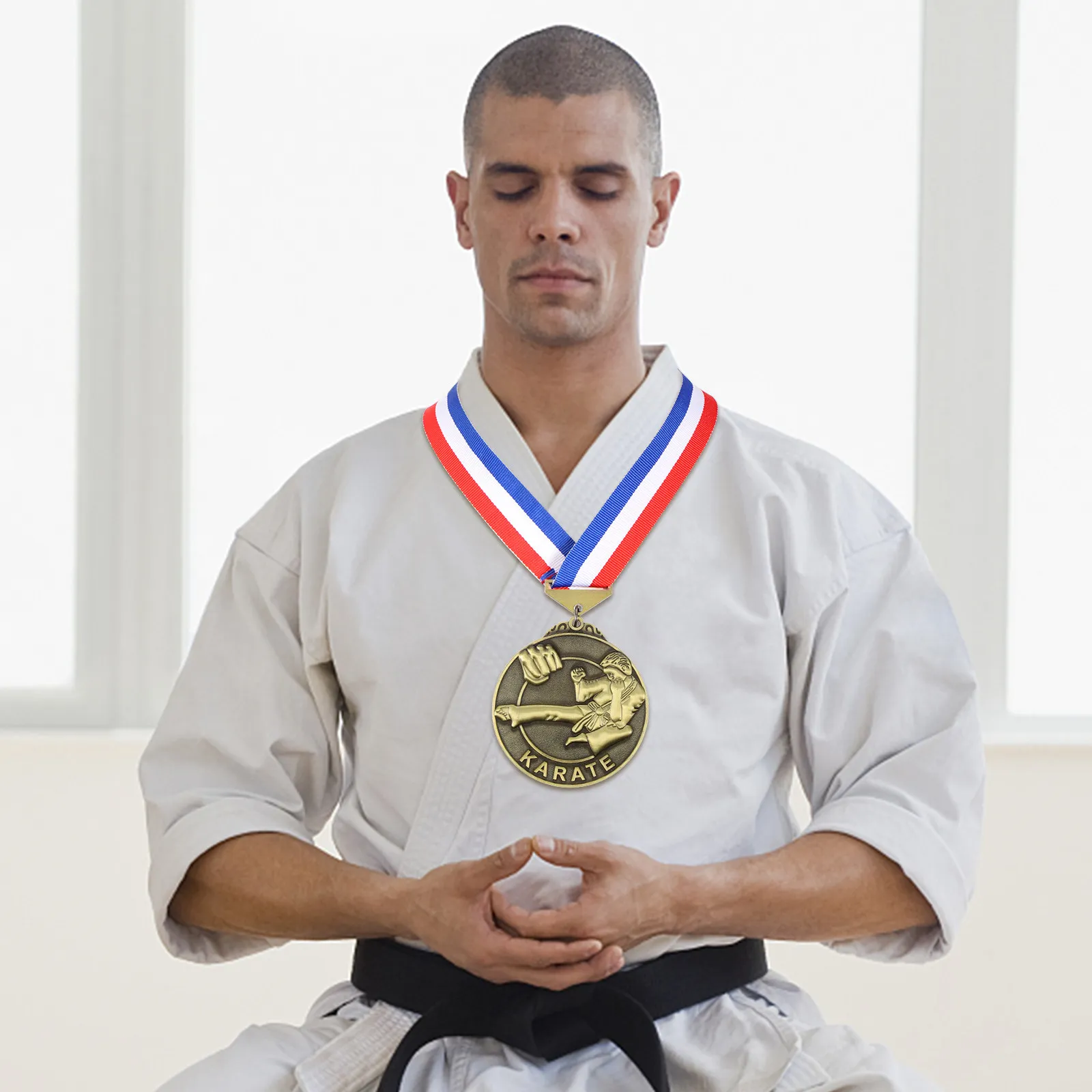 

Металлическая наградная медаль (1 шт.) с элегантным дизайном для соревнований по каратэ и дзюдо, из цинкового сплава, для награждения победителей