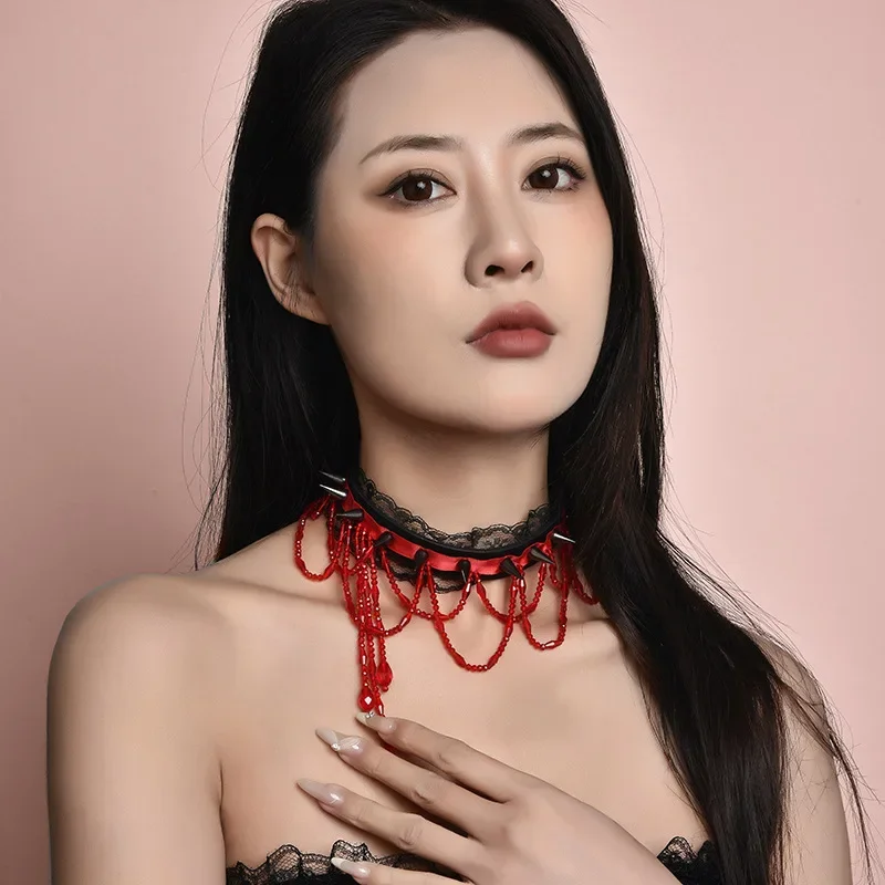 Collana con decorazione per collo da ballo con nappe in pelle nera, accessori per il collo, catena per clavicola da donna, cintura interessante