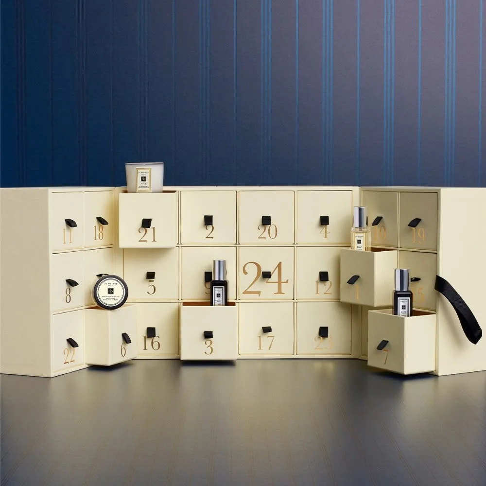 Customization.Wholesale Custom Jewelry Cardboard Gift Box Rigid with Matt Lamination and Embossing for Holiday Advent Calendar w