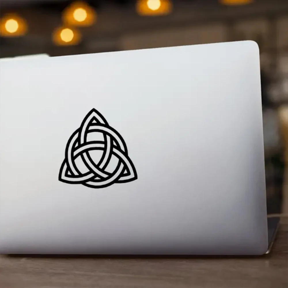 CELTIC KNOT TRIQUETRA Vinyl Decal Sticker Car Window Wall Bumper Home Decor Logo