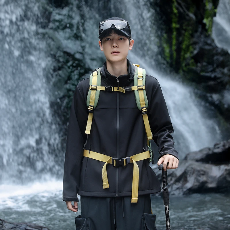 

New Soft Shell Jacket Winter Thermal Fleece Zip Up Outdoors Sports Hooded Jacket Men's Waterproof Windbreaker Hiking Jacket