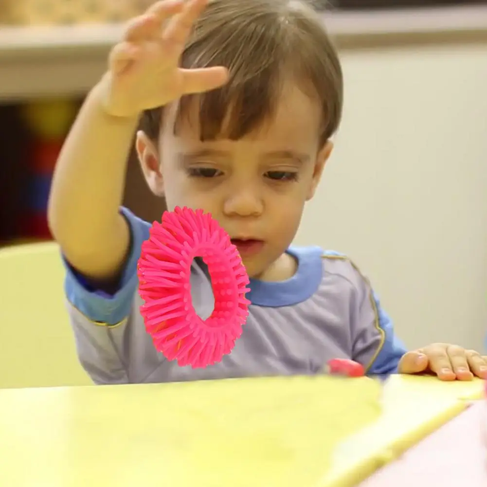 Stress abbau Spielzeug Spielzeug umwelt freundliche lebendige Farbe Zappeln Armband für Kinder Erwachsene weiche elastische Dekompression Spielzeug Anti-Stress