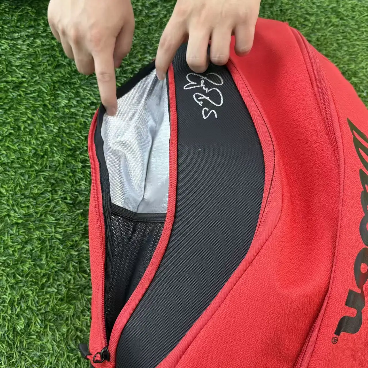 Wilson Roger Federer DNA Tennis Backpack PU Design Racket Sport Tennis Bag Max for 3 Racquets with ‎Insulation Pocket