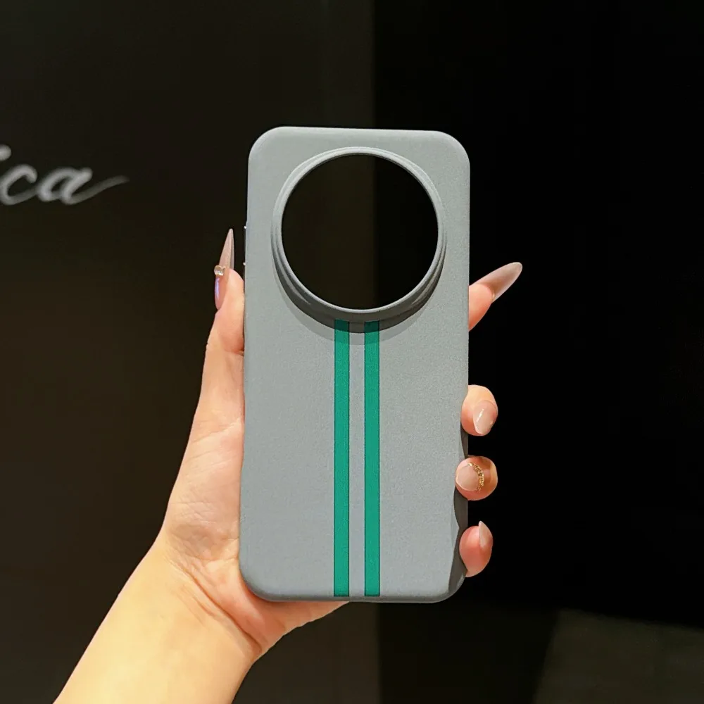 

Luxury Two-Color Skin Touch Case For HonorMagic8 Magic8 Pro Magnetic Rock Sand Full Body Shockproof Soft Edge Protective Cover