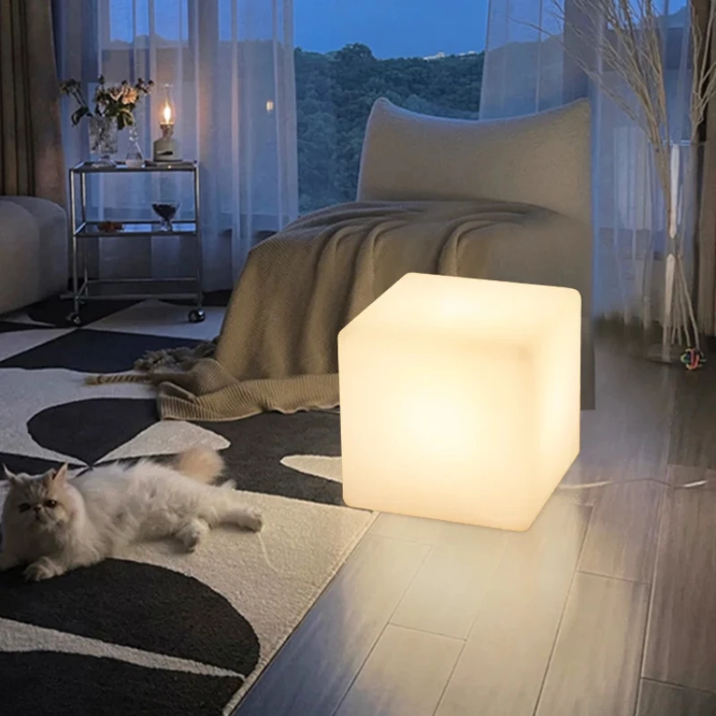 

Glowing Cube Stool with LED Light Waterproof Tricolor Square Seat with Adjustable Button Switch for Outdoor Party Decor