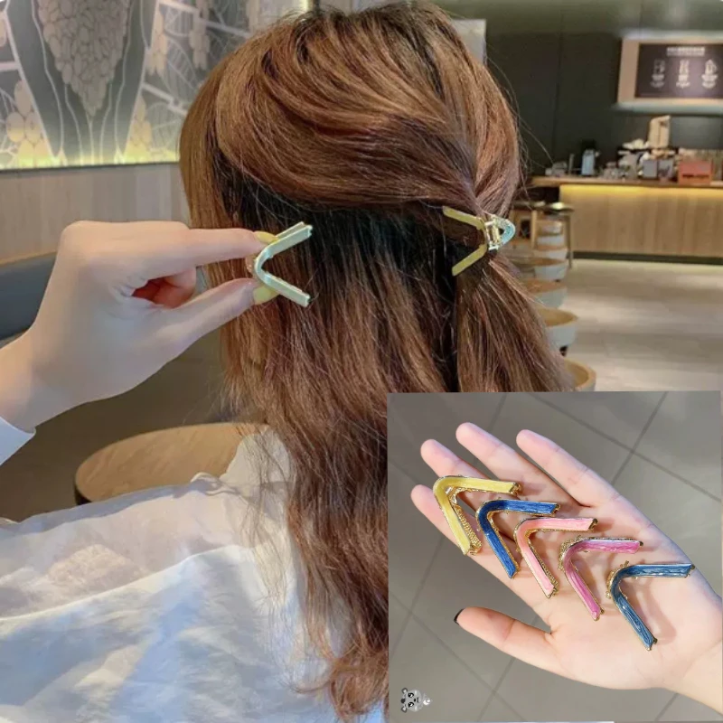 1Pc V-shaped Hair Clip Fashionable Golden Color Metal Small Hair Clips High Ponytail Ornament Korean Popular Headwears Wholesale