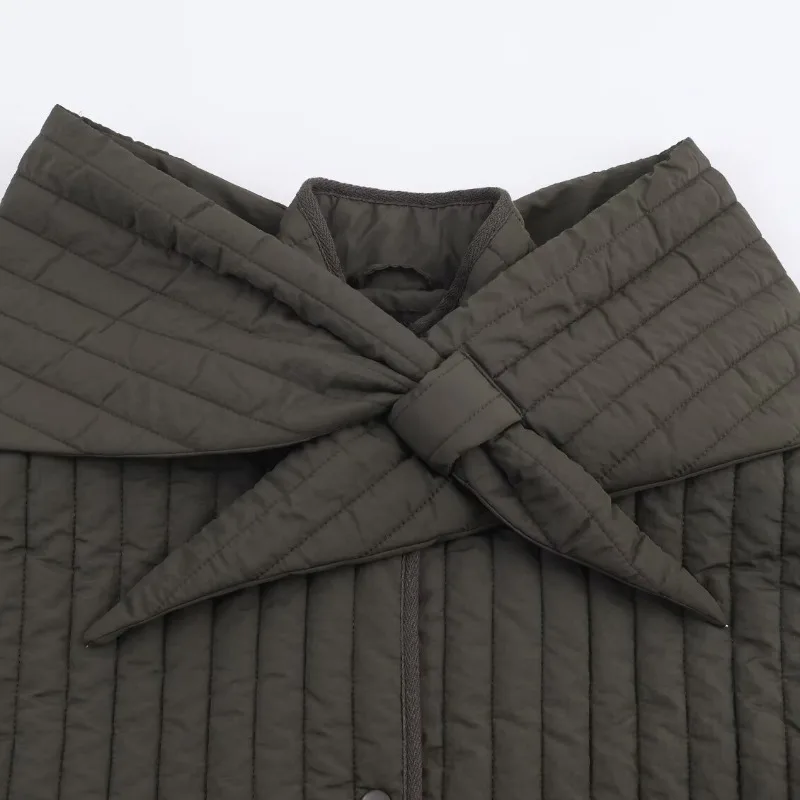 2025 الأوروبية والأمريكية الخريف والشتاء المرأة موضة عادية وشاح قابل للإزالة بأكمام طويلة سترة قطن المخملية