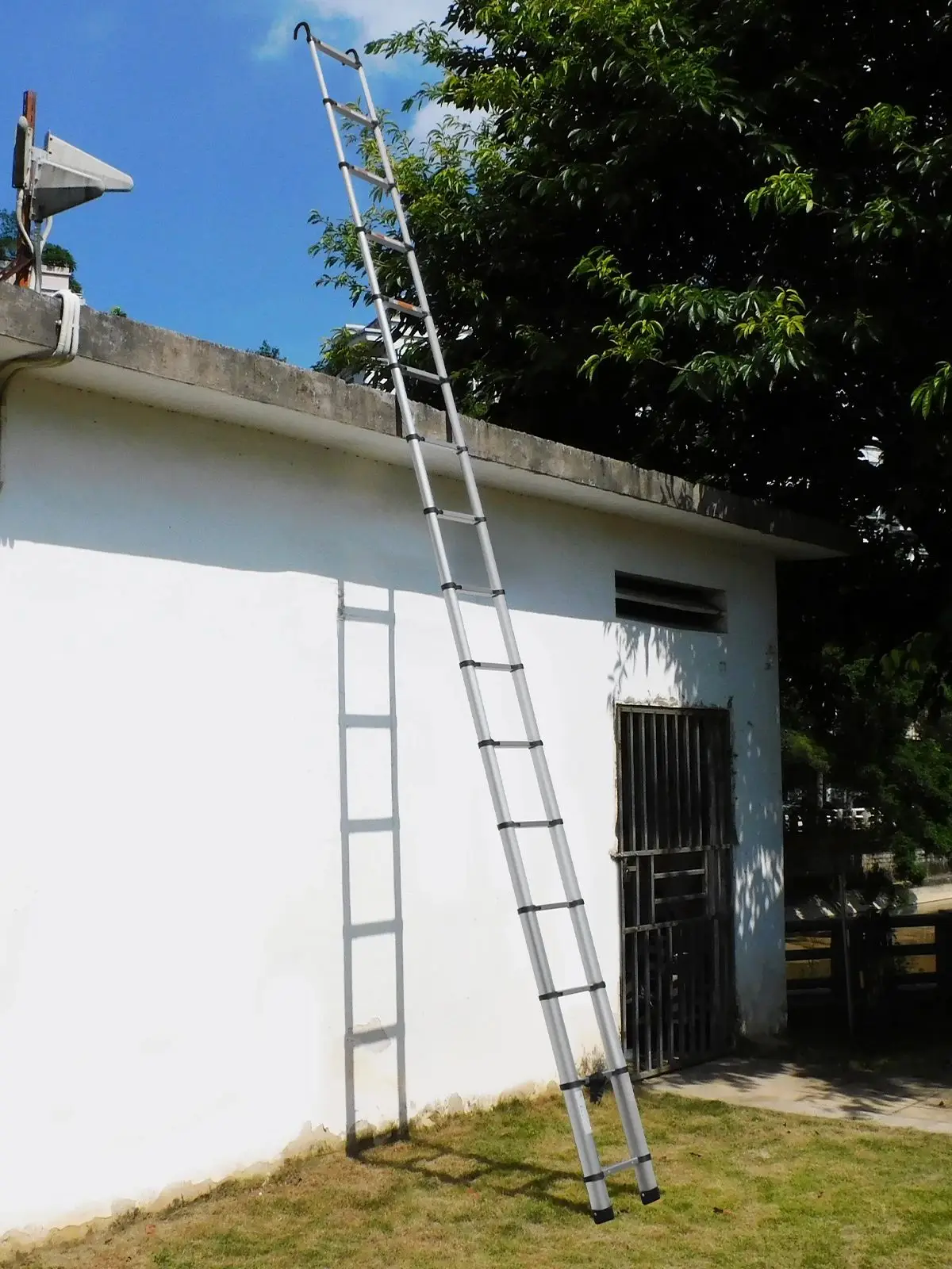 Aluminiumleiter Teleskopleiter Hochleistung 2,6M/3,2M/3,8M/4,4M/5M, A-Form 1,9M/2,5M, 6,2M mit Haken – Detail 38