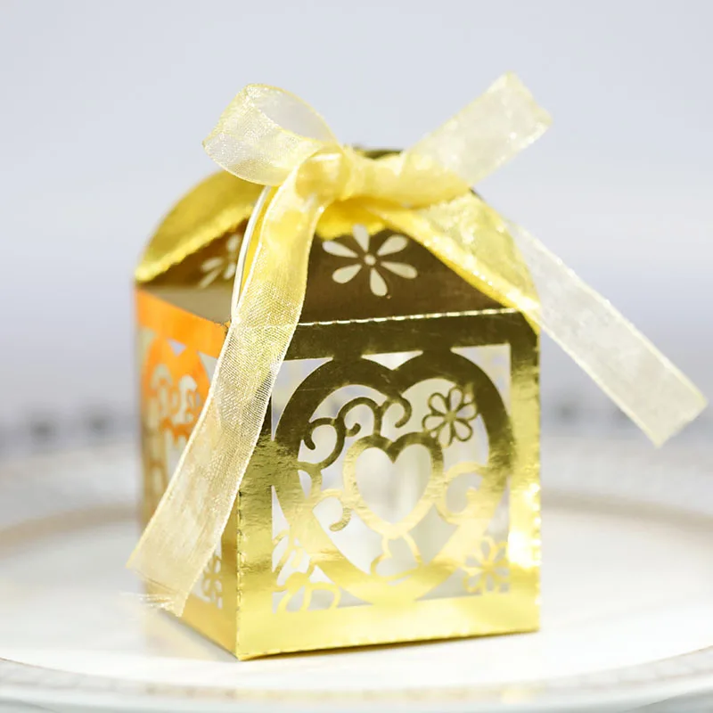 

New 100pcs Laser Cut Hollow Heart-shaped Gifts Box Candy Boxes With Ribbon Baby Shower Wedding Favors For Guests Party Supplies