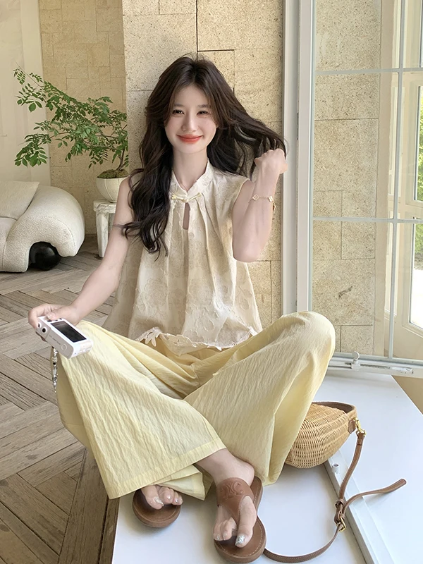 

Новый комплект в китайском стиле: элегантный костюм-двойка для женщин, лето 2025 – широкие брюки и блузка с длинным рукавом