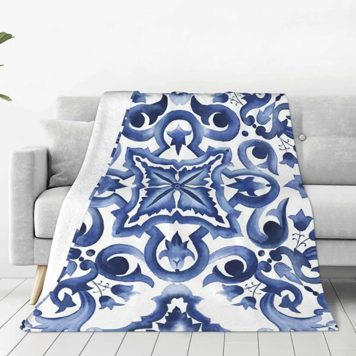 Blue Ornate Floral Mediterranean Sicilian Tile Blanket Soft Warm Flannel Throw Blanket Cover for Bed Picnic Travel Home Sofa